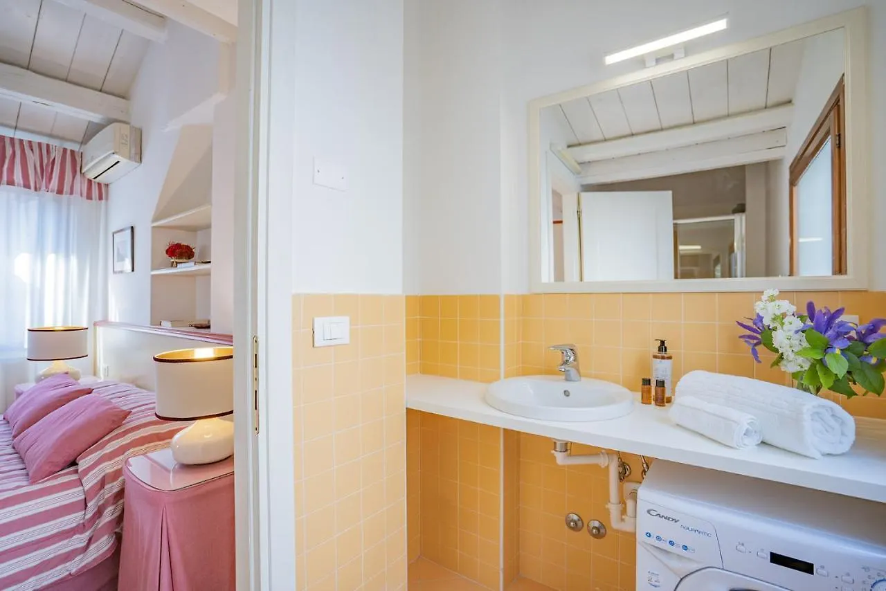 Ca' Dei Musicanti 3 Charming Apt In Cannaregio 베니스 0*,